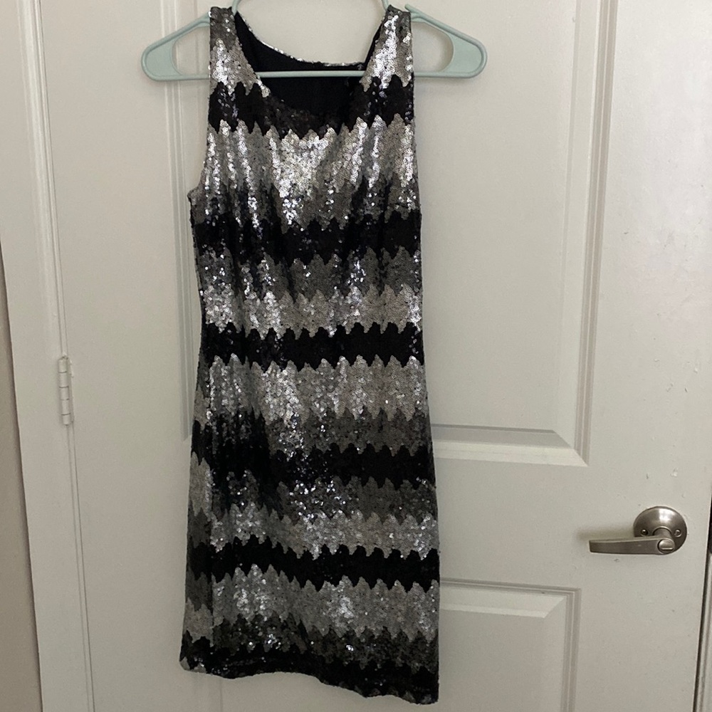 Sequin Dress Tightly Fitted (3)